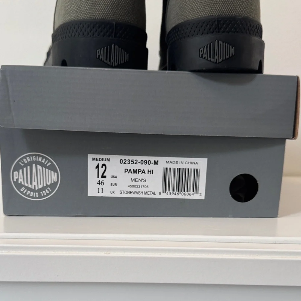 NIB!!!! Men’s Palladium Khaki Green Pamp Hi High-Top Sneakers with Black Soles - Picture 6 of 7